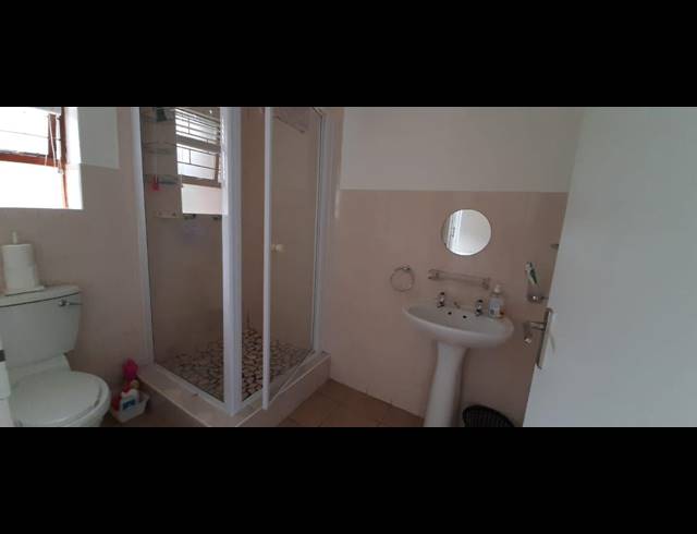 2 BEDROOM HOUSE RENTED IN BEACHVIEW